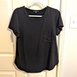 ✨3/$15✨ Try This Women's Short Sleeve Top